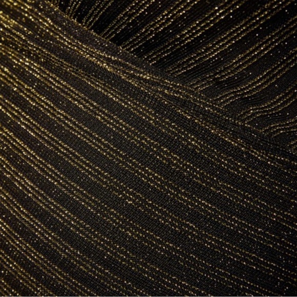 Reformation- Manhattan Top Off Shoulder Faux Wrap Gold/Black XS - Picture 6 of 6